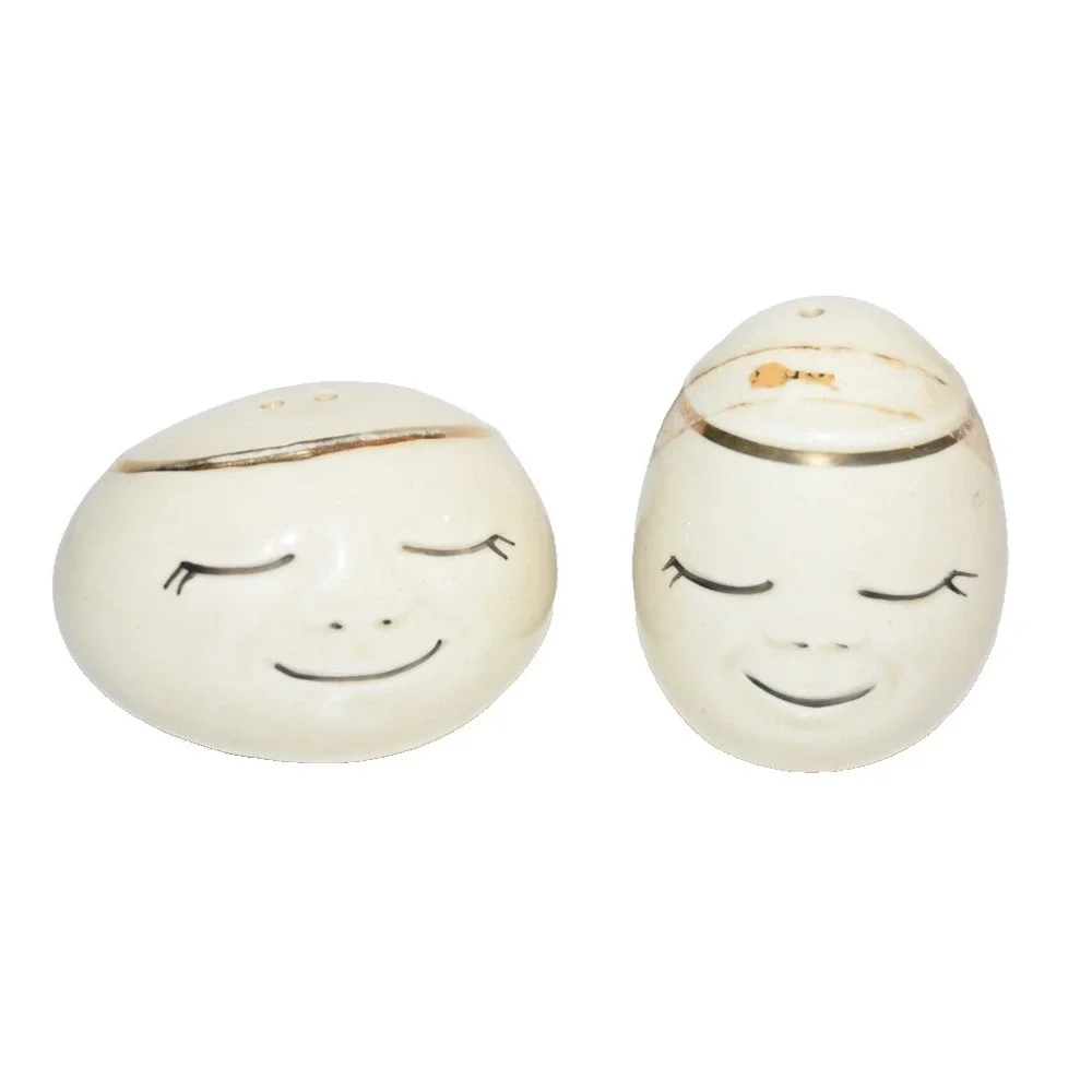 Vtg Anthropomorphic Egg Salt And Pepper Shakers Faces Eyes closed